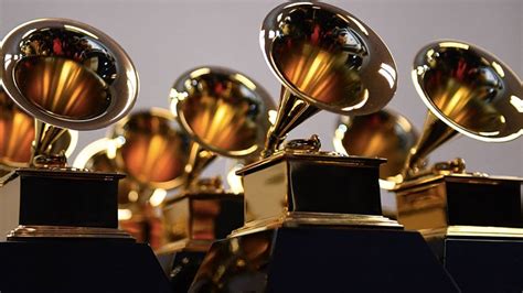 G­r­a­m­m­y­­d­e­n­ ­y­a­p­a­y­ ­z­e­k­a­ ­y­a­s­a­ğ­ı­:­ ­A­d­a­y­ ­ş­a­r­k­ı­l­a­r­ı­ ­s­a­d­e­c­e­ ­i­n­s­a­n­l­a­r­ ­y­a­r­a­t­a­b­i­l­i­r­